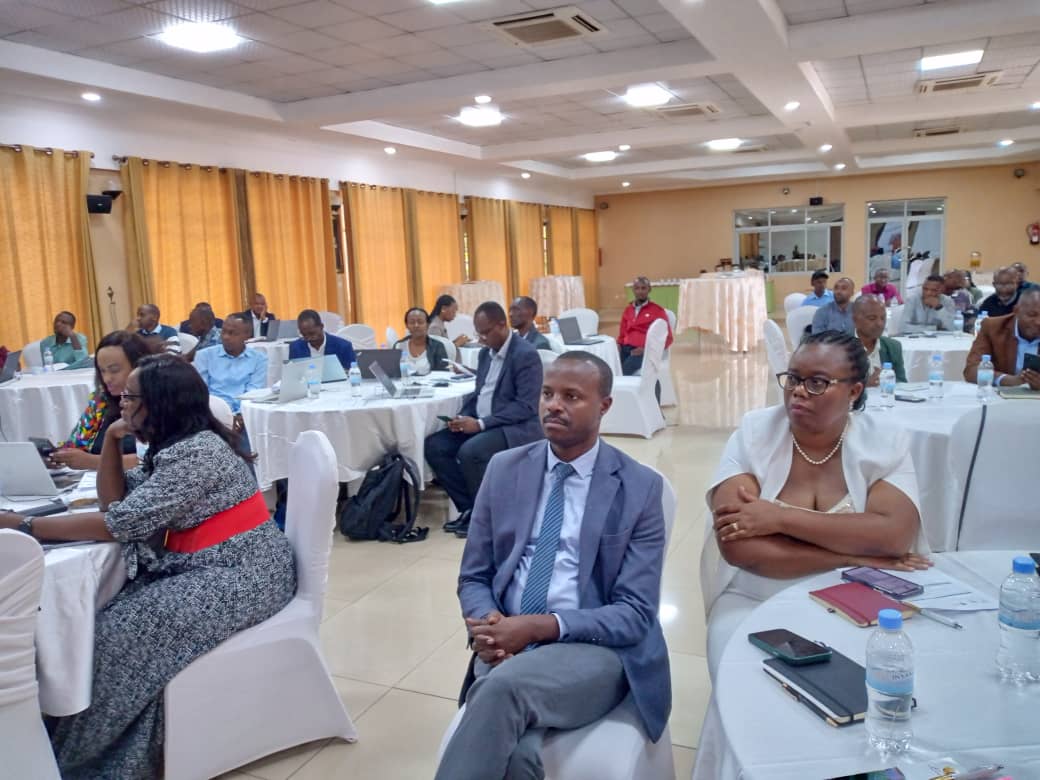 Abayobozi muri MINAGRI na RAB batangije ikoranabuhanga ryo guhererekanya amakuru ku buzima bw'inka