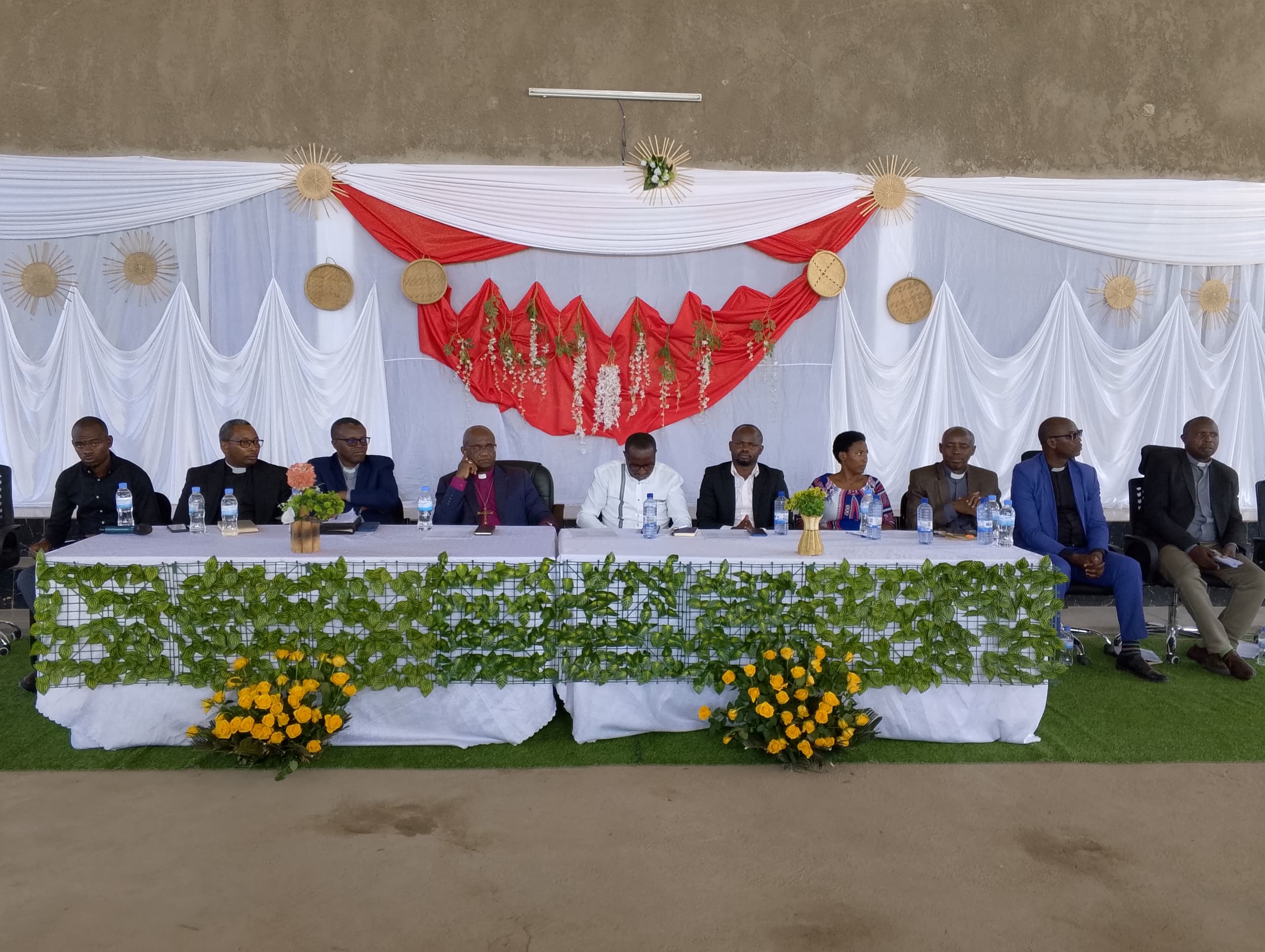 Abayobozi bitabiriye gusoza icyumweru cy'Uburezi muri Doyosezi Angilikani Shyogwe