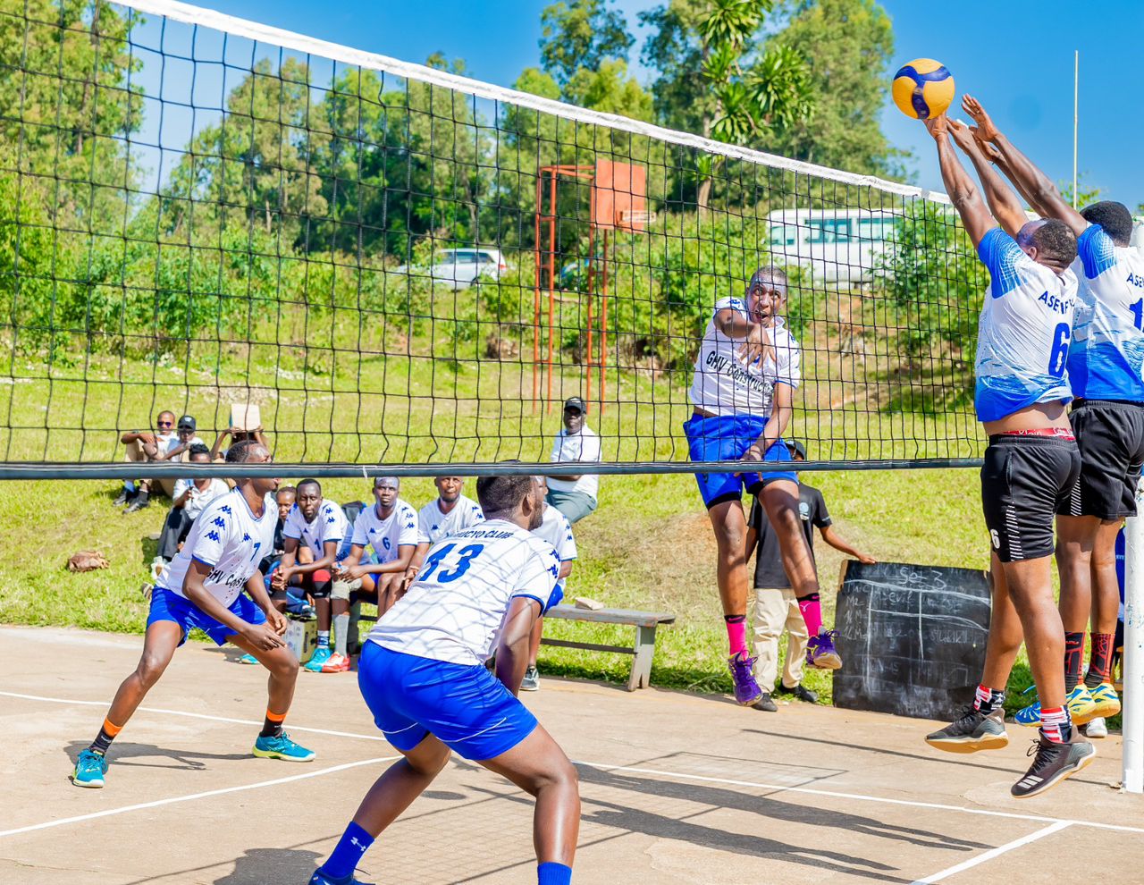 Abakanyujijeho nabo baba bahanganye