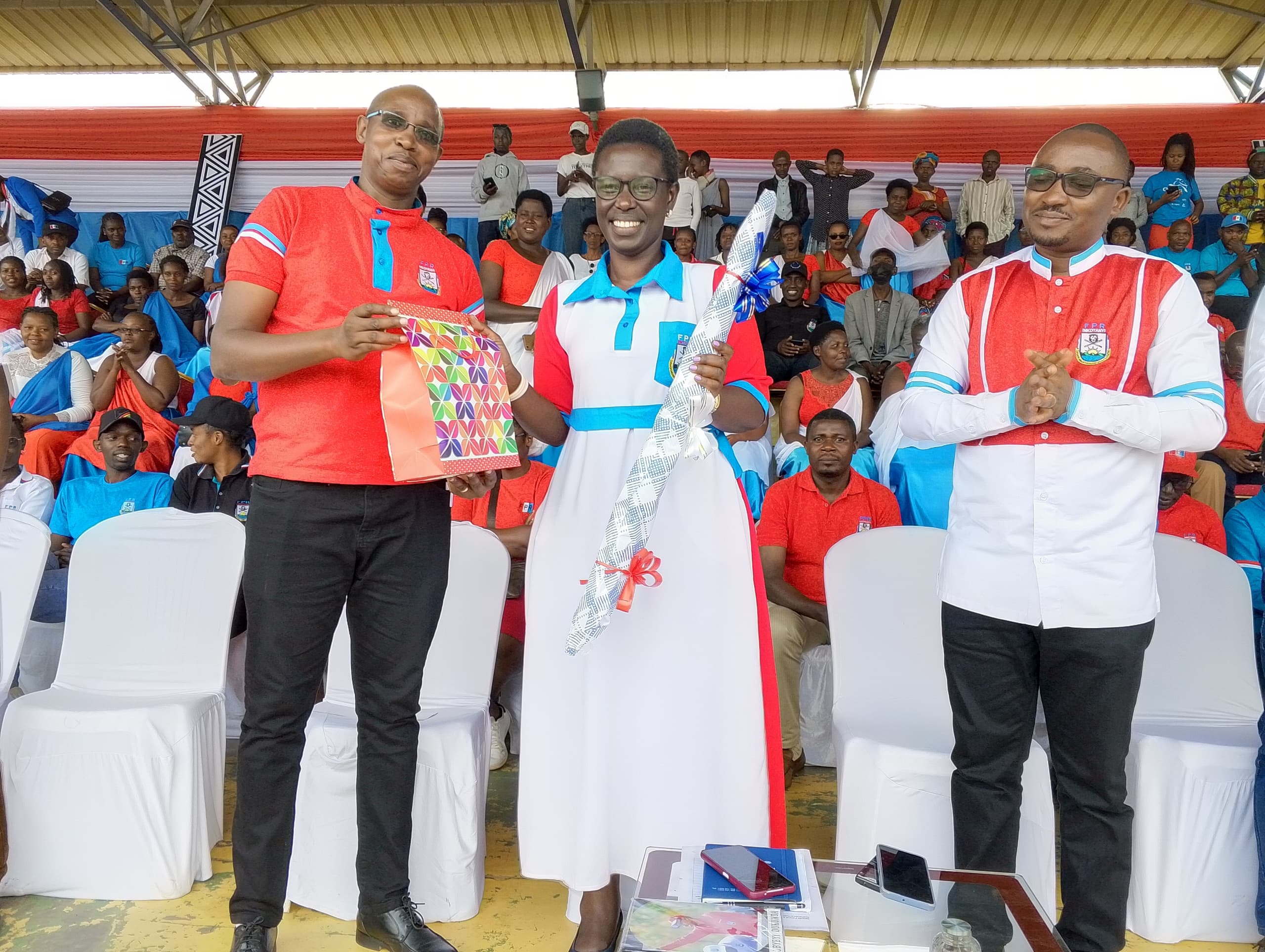 Bateguriye impano umukandida wa RPF Inkotanyi