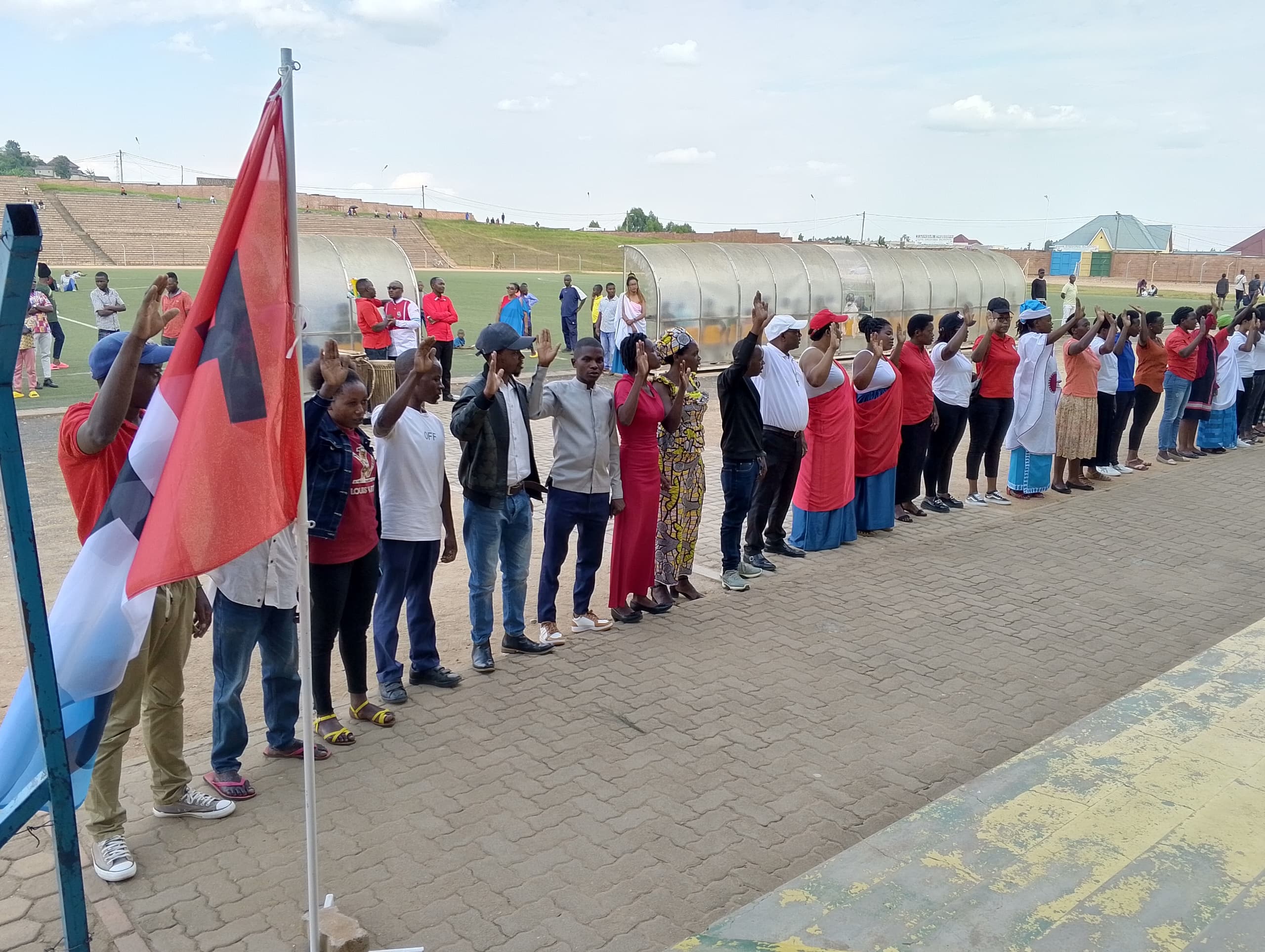 Abanyamuryango bashya ba RPF Inkotanyi mu Murenge wa Nyamabuye barahirira gusigasira ibyagezweho mu ntambwe idasubira inyuma