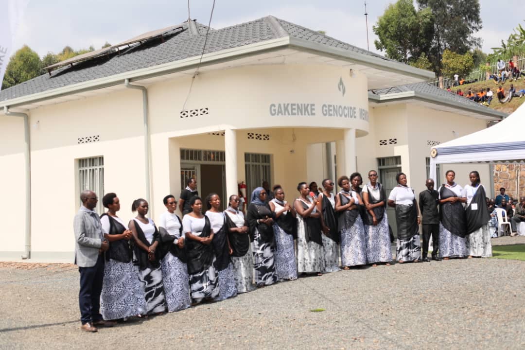 Kudatanga amakuru y'ahari Imibiri y'inzirakarengane z'Abatutsi bazize Jenoside ikaba itarashyingurwa mu cyubahiro bishengura imiryango yabo