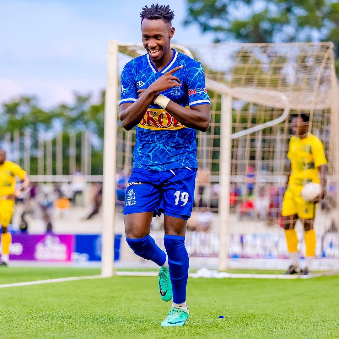 Arsene Tuyisenge wakiniraga Rayon Sports yumvikanye na APR FC