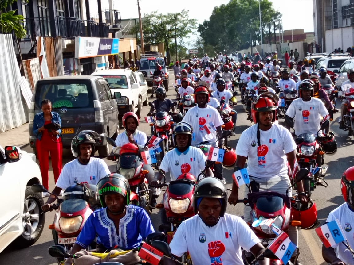 Abiganjemo abatwara moto bakoze urugendo rw