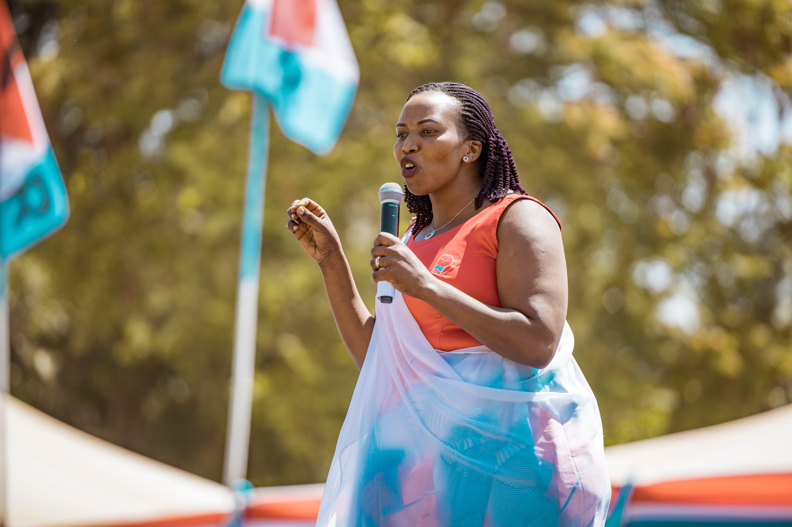 Twizeyimana Josephine yasangije abandi ubuhamya bw'ukuntu yabashije kwikura mu bukene ubwo yari umwarimu kuri ubu akaba asigaye afite ikigo cy'amashuri