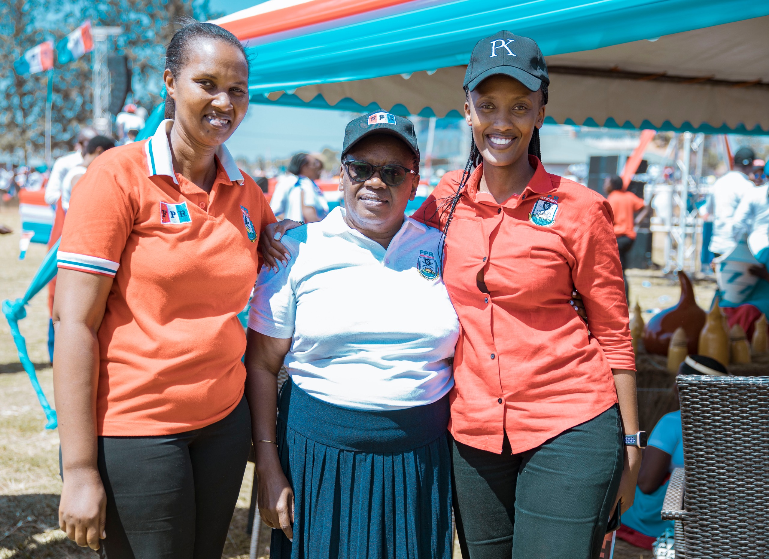 Umwarimu wigishije Aline mu mashuri abanza yishimiye ku mushyigikira