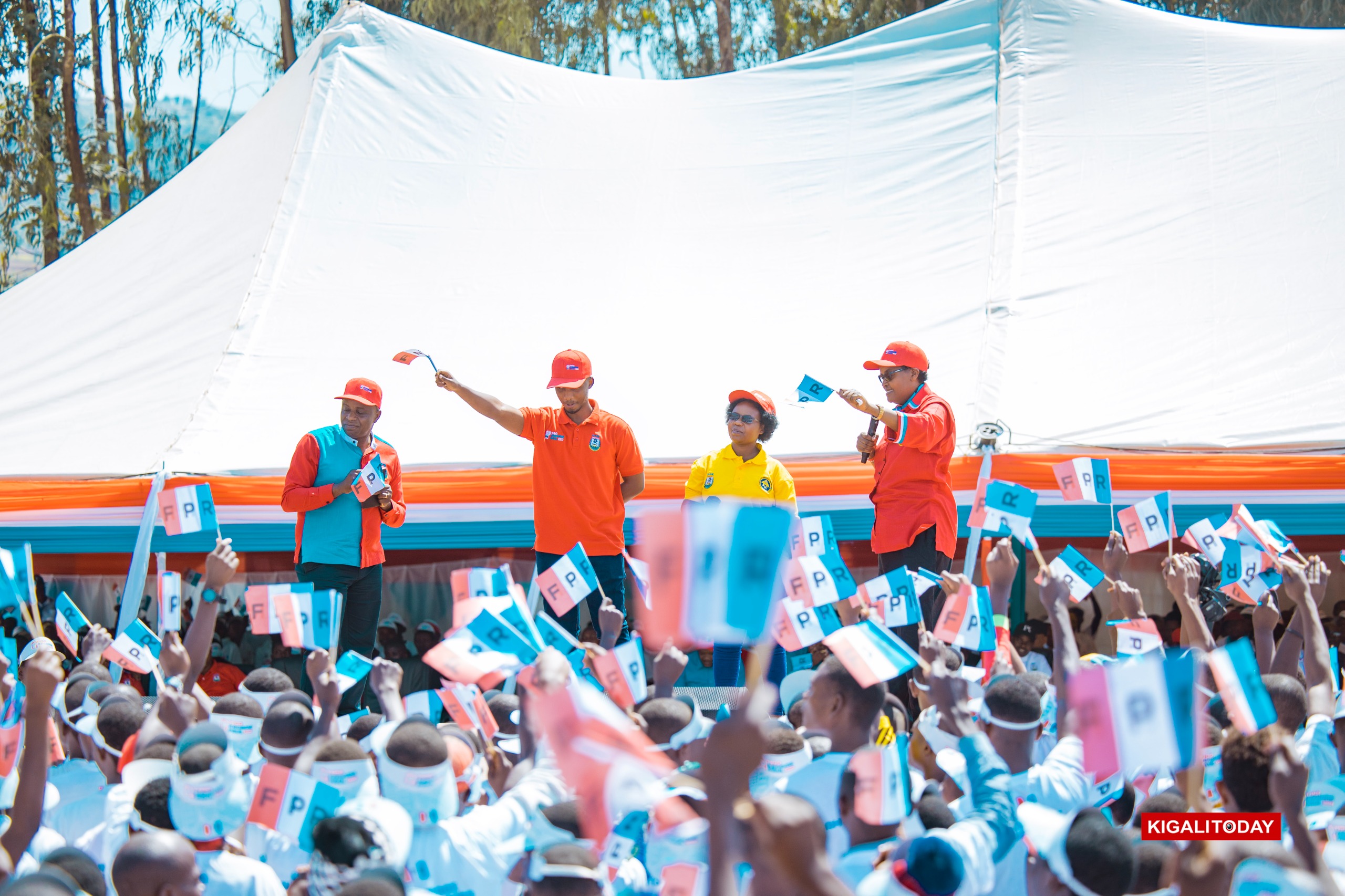 Abakandida adaepite biyamamarije mu Karere ka Karongi