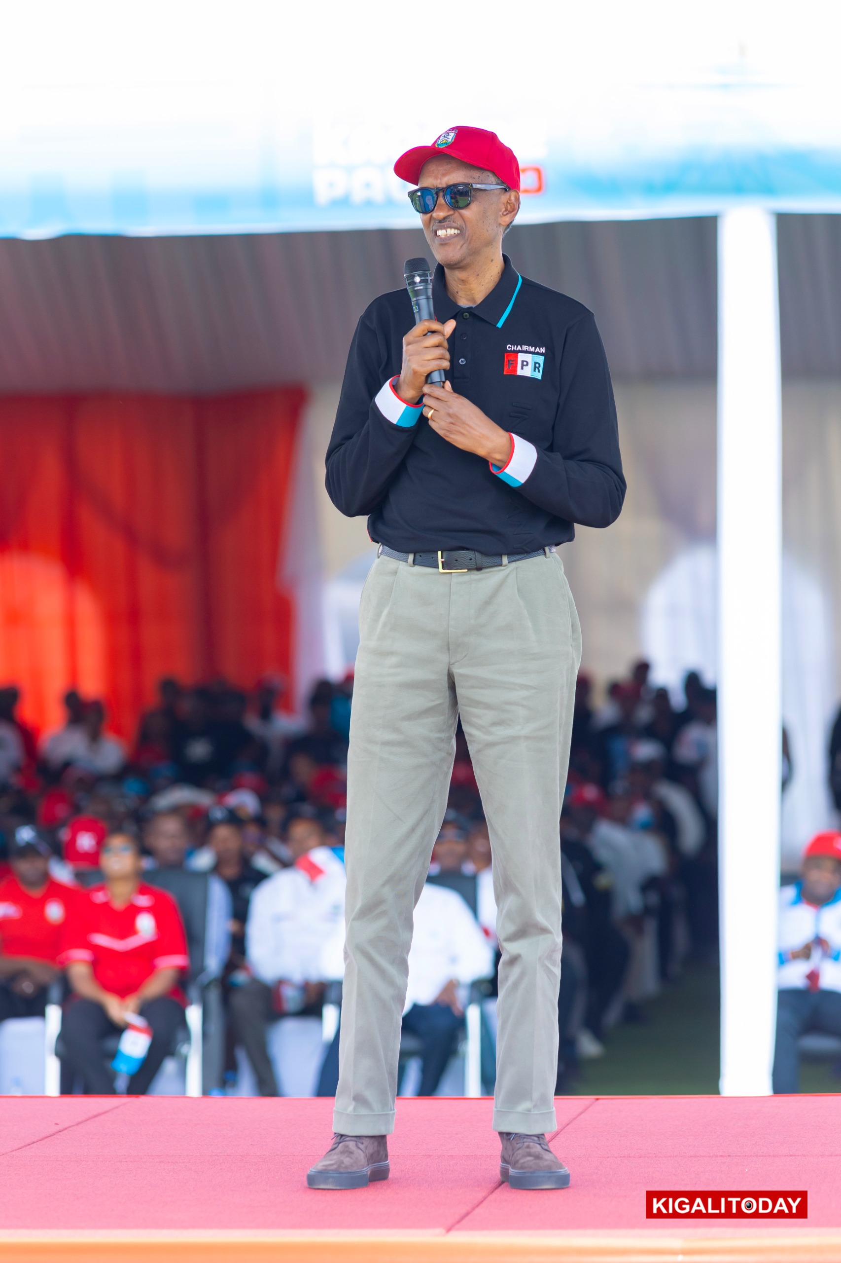 Kagame yavuze ko hari Abanyarwanda bakoreshwa ibibi ariko bazasaza ntyacyo bagezeho
