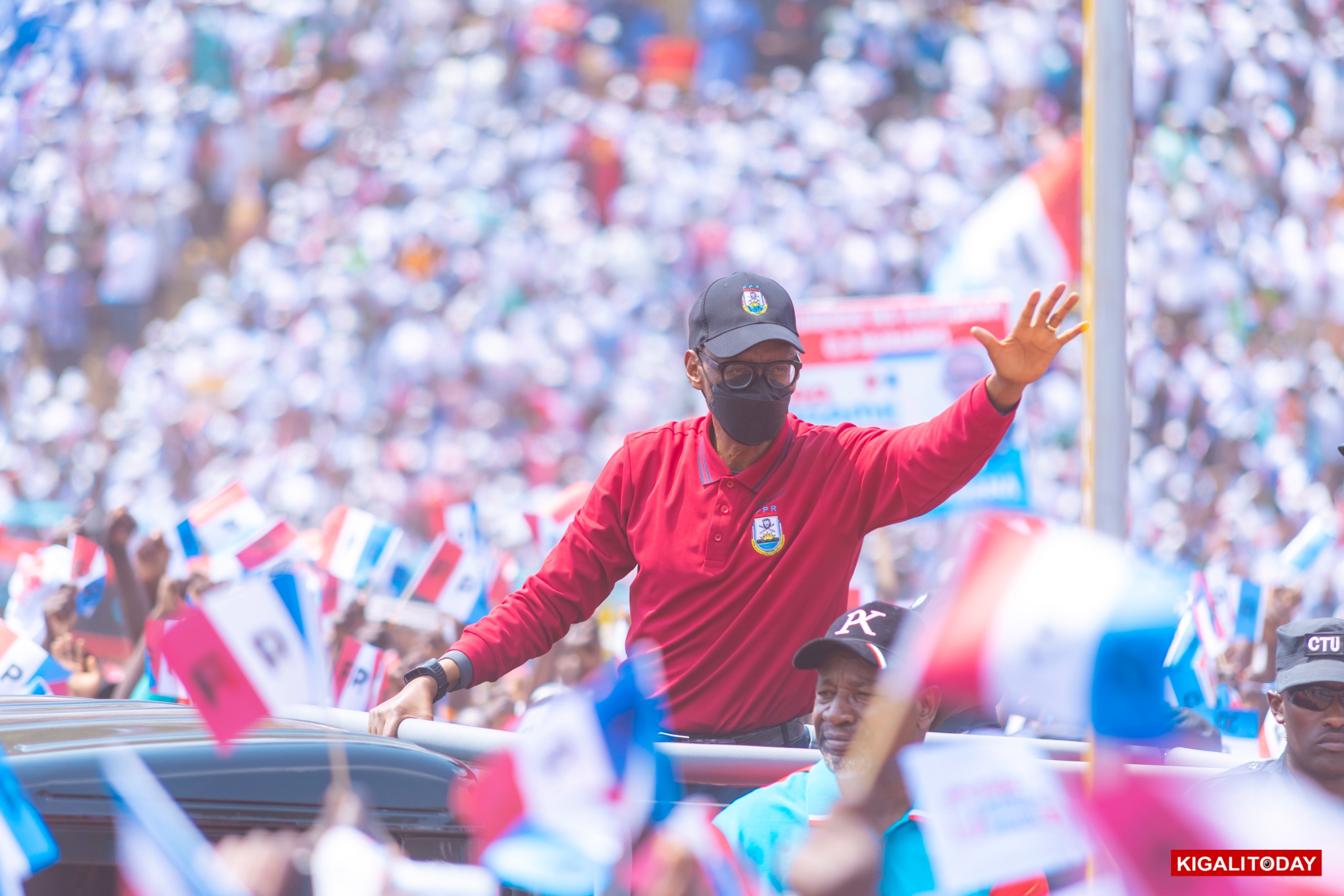 Chairman wa FPR ubwo yageraga mu Gakenke yakiranywe urugwiro