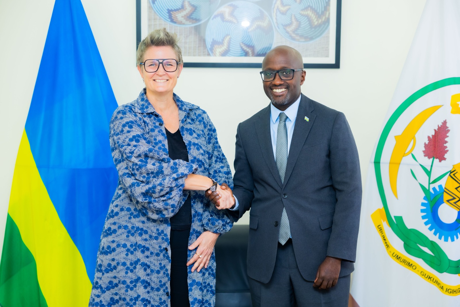 Johanna Teague, Ambasaderi wa Suwede na Minisitiri Olivier Nduhungirehe