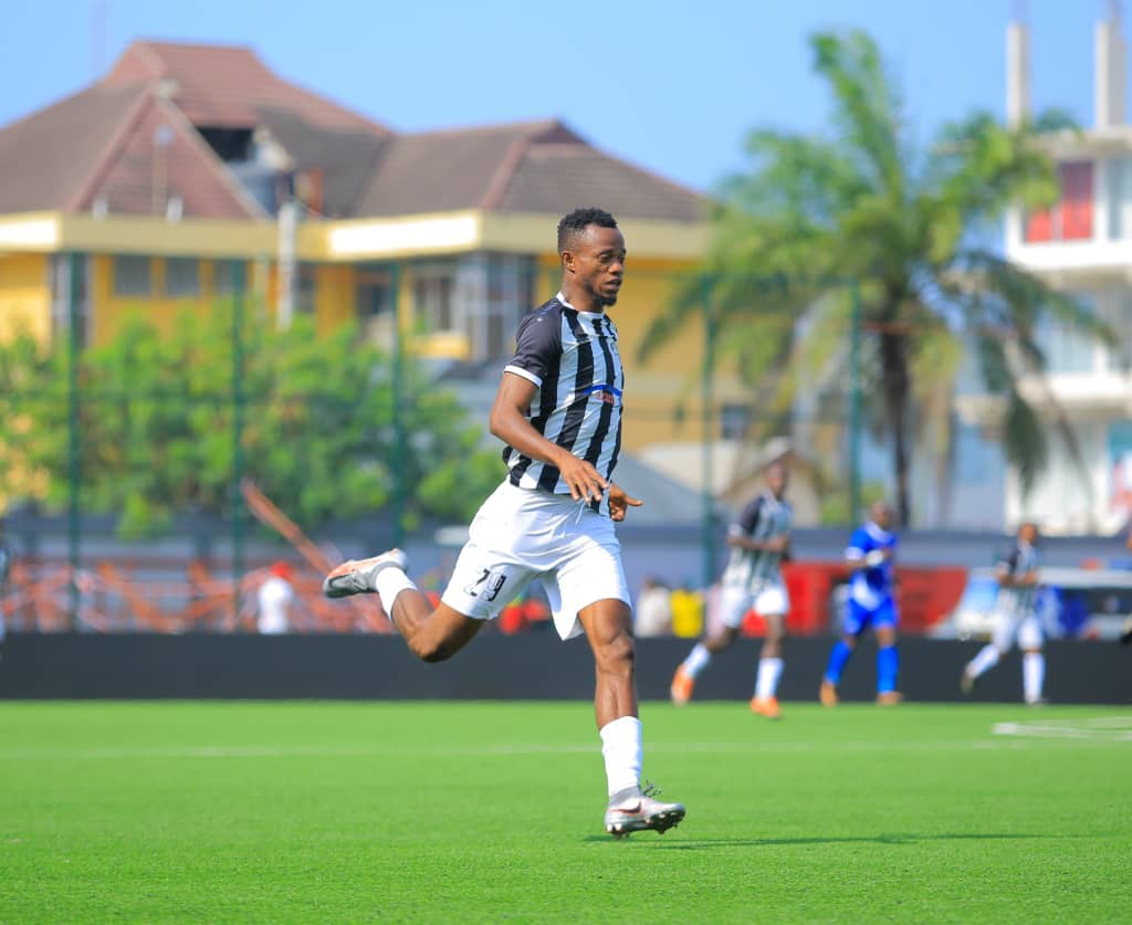 Rutahizamu Victor Mbaoma yabanje mu kibuga ariko asimbuzwa nta gitego abonye