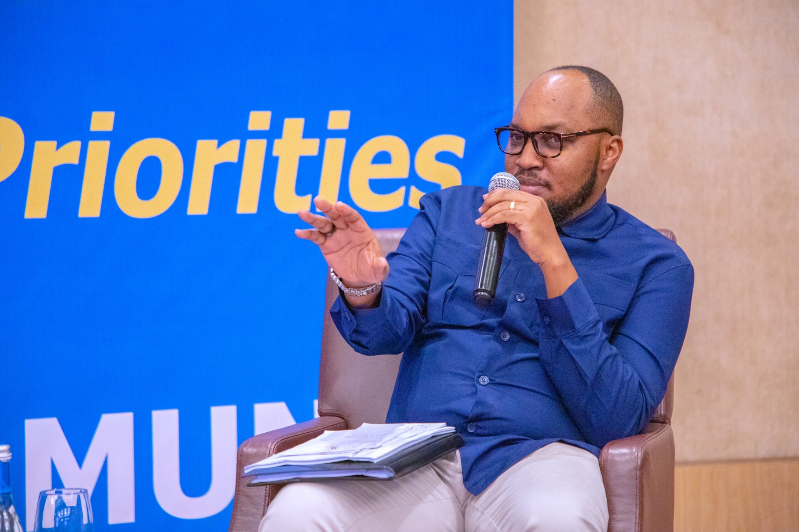 Umuyobozi wa Never Again Rwanda, Dr. Joseph Nkurunziza Ryarasa, yagaragaje impamvu zituma abantu bagwa mu bishuko byo kwemera kwicuruza