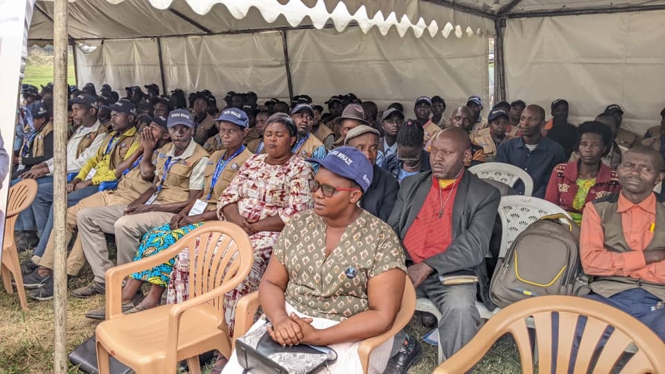 Mu Karere ka Burera ababarirwa mu bihumbi 30 bitezweho kuzaba abamenyekanisha mu bandi akamaro ko korora amatungo magufi no gukoresha ibiyakomokaho mu mafunguro ya buri munsi