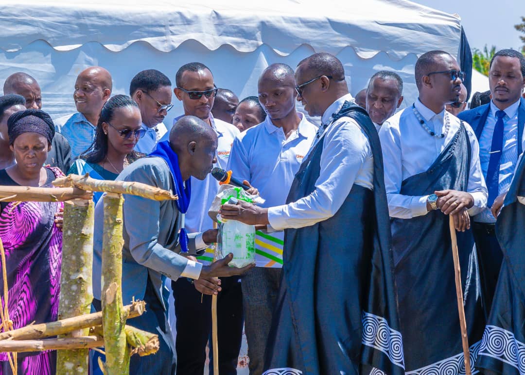 Minisitiri Dr Bizimana yibukije ko uyu ari umunsi ndangagaciro mu buzima bw'Abanyarwanda