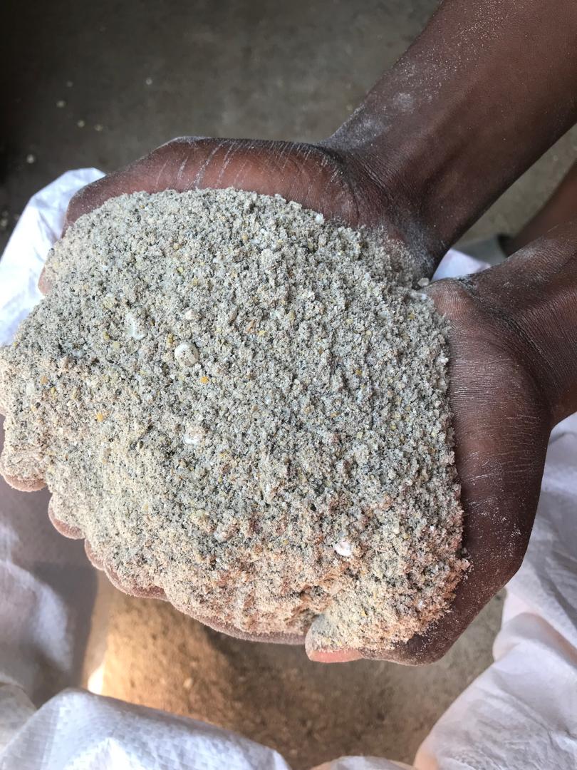 Ibyo bagaburira amatungo ibyinshi babikura mu Turere twa kure kubera ko nta nganda zibitunganya zibegereye