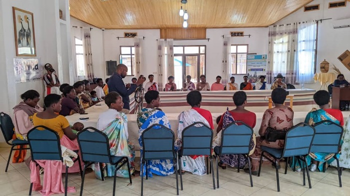 Abagore baganirijwe ku gukumira ingaruka z