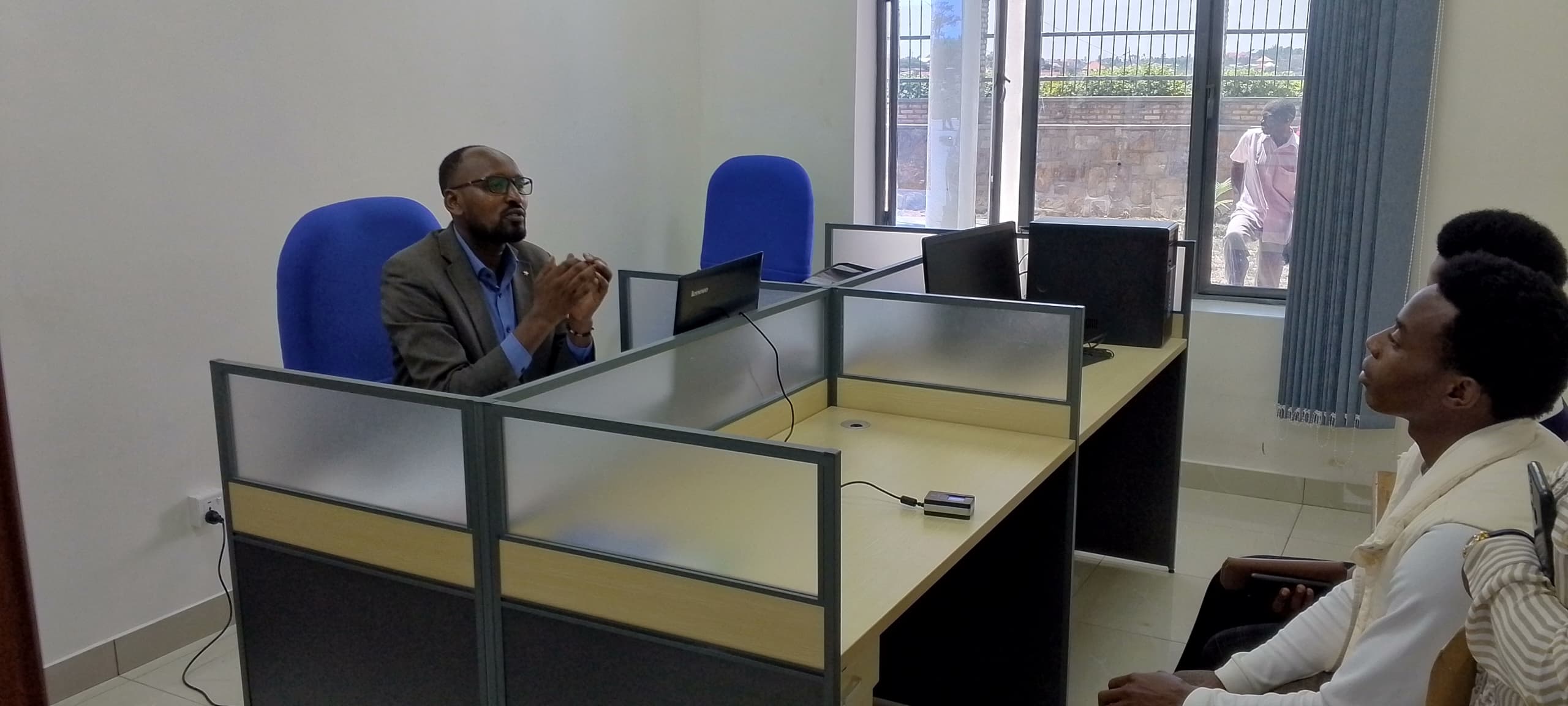 Nta mubyigano aho abakozi bakorera