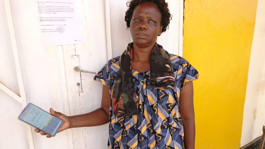 Abacuruzi bavuga ko bihutiye kuzishaka ariko ntibahita bafungurirwa ubucuruzi