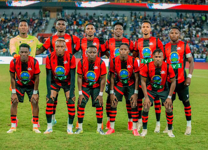 11 babanje mu kibuga ku ruhande rwa Gasogi United