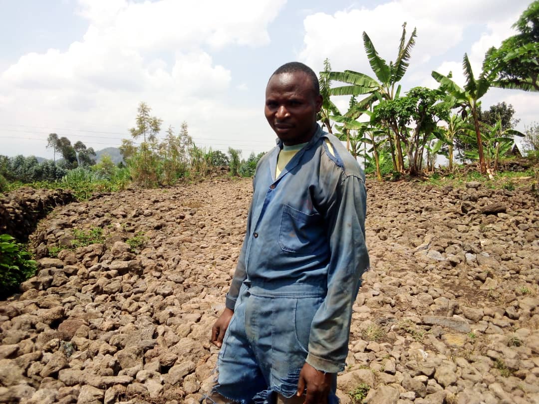 Akiwutangira hari ababanje gutekereza ko afite uburwayi bwo mu mutwe nyuma batungurwa no kubona ibyo yakoraga bifite ishingiro