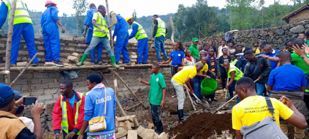 Urubyiruko rwiyemeje gutanga amaboko mu bikorwa biteza imbere Igihugu