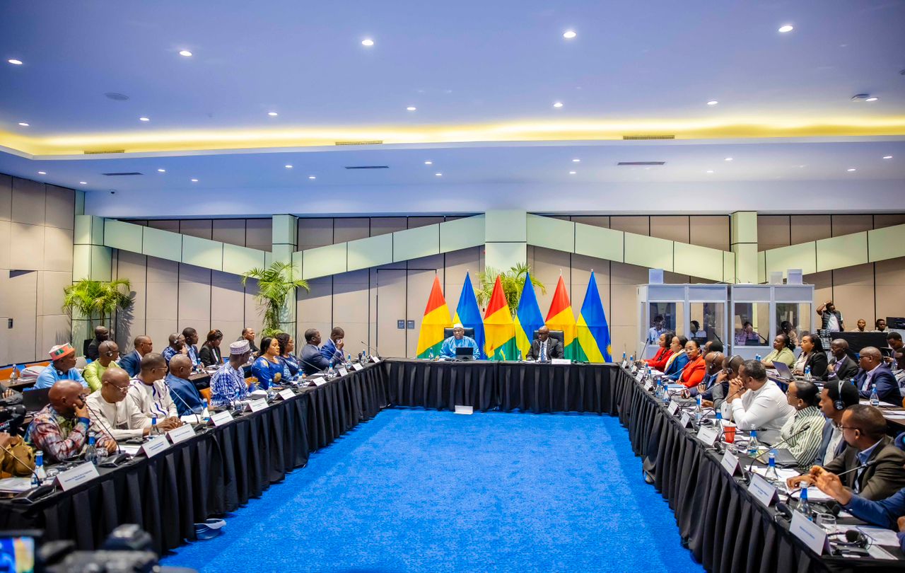 Ni amasezerano yitabiriwe n'abayobozi mu nzego zitandukanye hagati y'ibihugu byombi