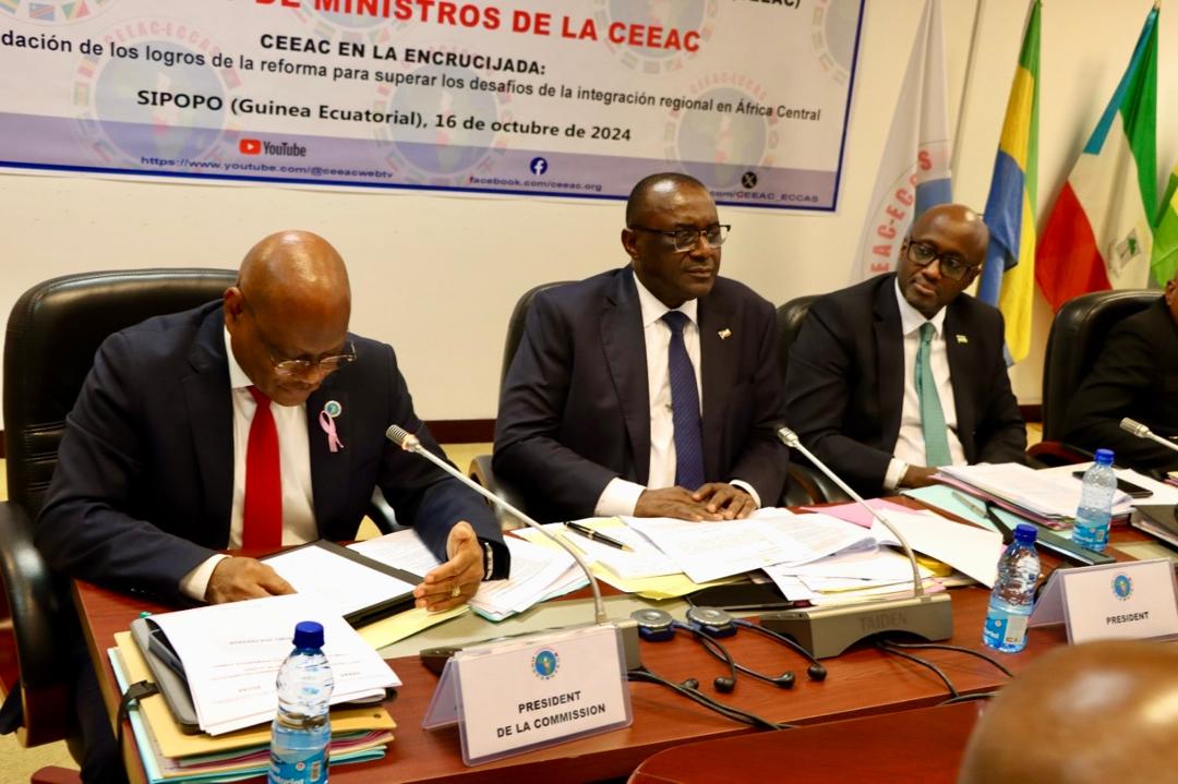 Ni inama yabanjirije iy'Abakuru b'Ibihugu na za Guverinoma za ECCAS