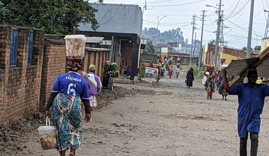 Mu bice by'Umujyi wa Musanze hagaragara abazunguzayi benshi