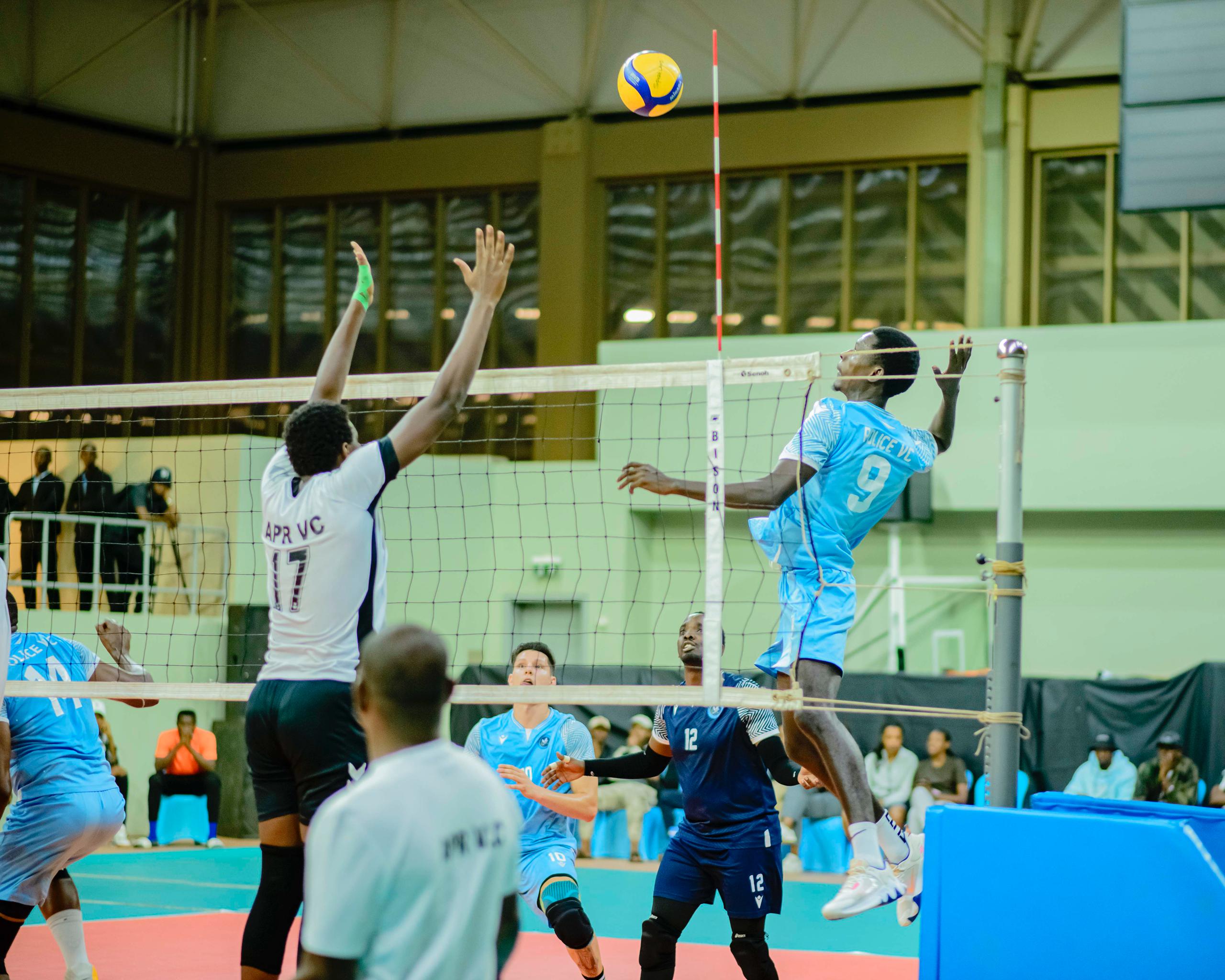 Wari umukino utegerejwe na benshi