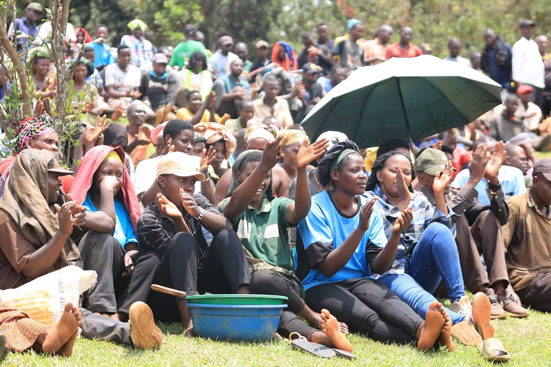 Biyemeje kubungabunga ibiti kugira ngo bizabagirire akamaro