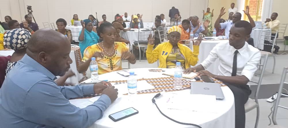 Abagore n'abakobwa bafite ubumuga bagaragaje zimwe mu mbogamizi bahura nazo zitterwa n'ihindagurika ry'ikirere