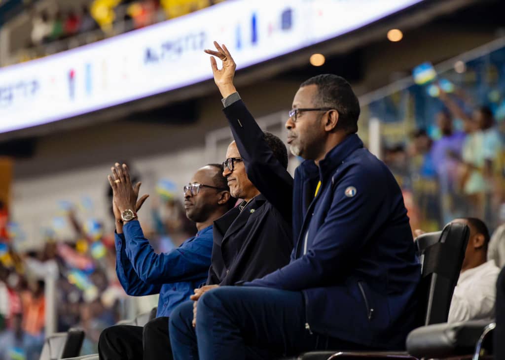 Perezida Kagame yageze kuri Stade Amahoro igice cya Kabiri gitangiye