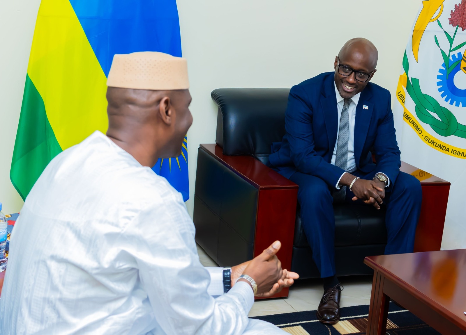 Abayobozi bombi bagiranye ibiganiro