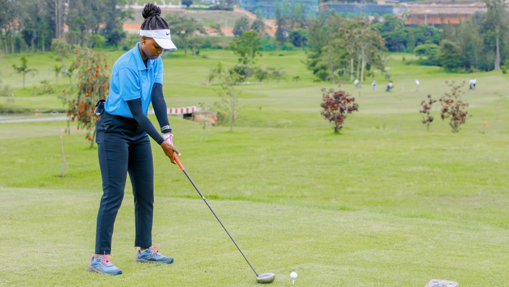 Akanigi Melissa yabaye umukinnyi wa mbere mu bagore wateye umupira muremure (Longest Driver)