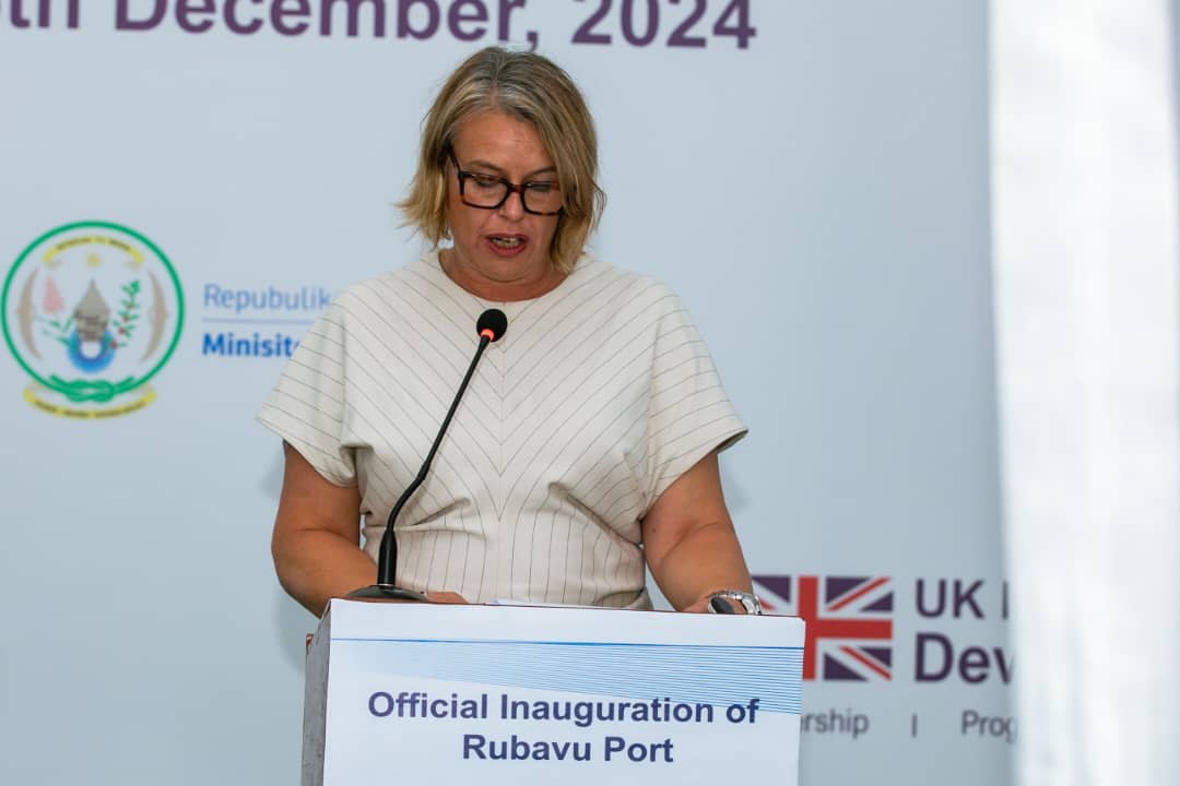 Ambasaderi w'u Bwongereza mu Rwanda, Alison Thorpe avuga ko u Rwanda rushimirwa umuhate mu koroshya ubucuruzi