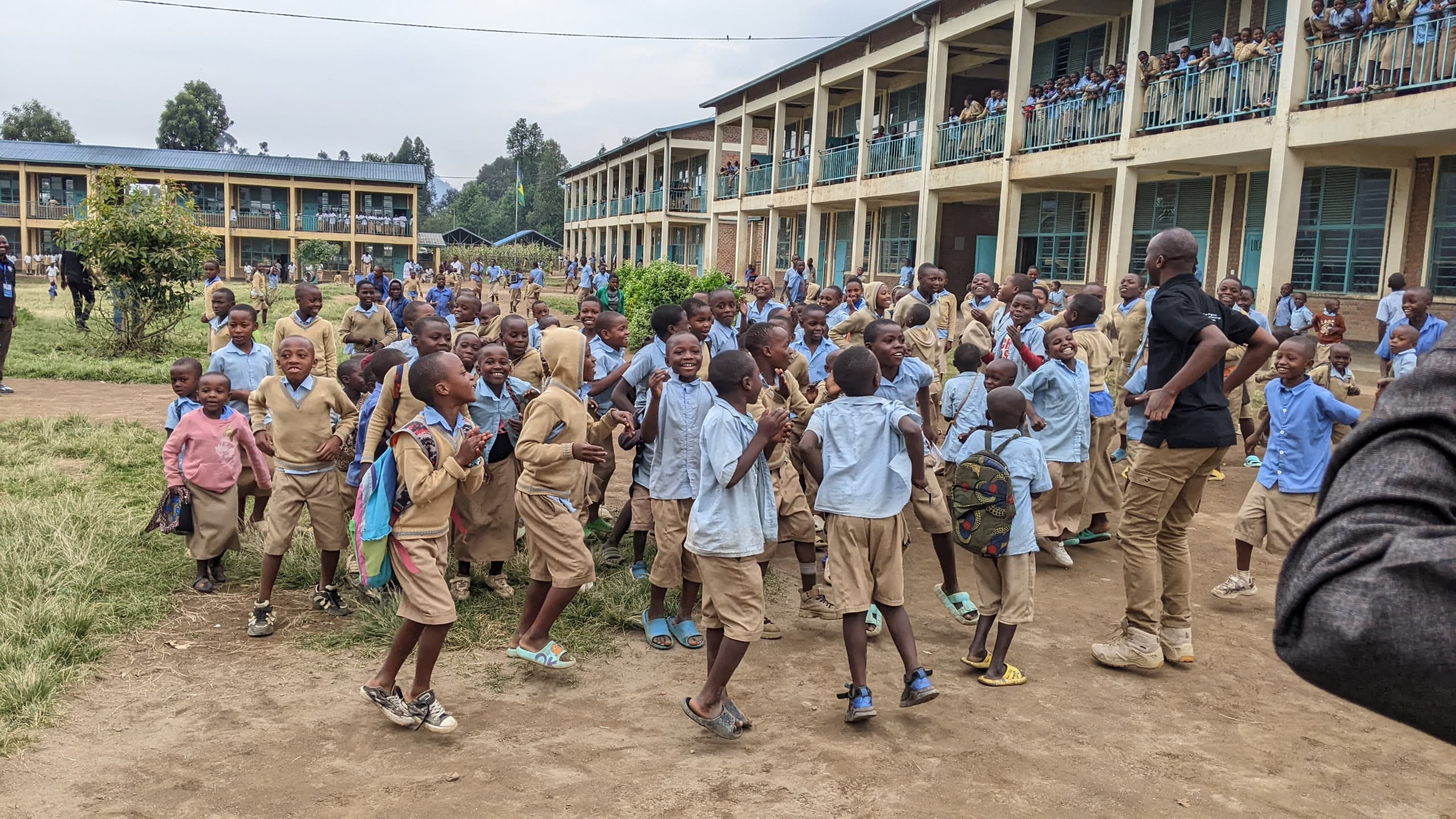 Kugaburira abana ku ishuri bituma biga neza 