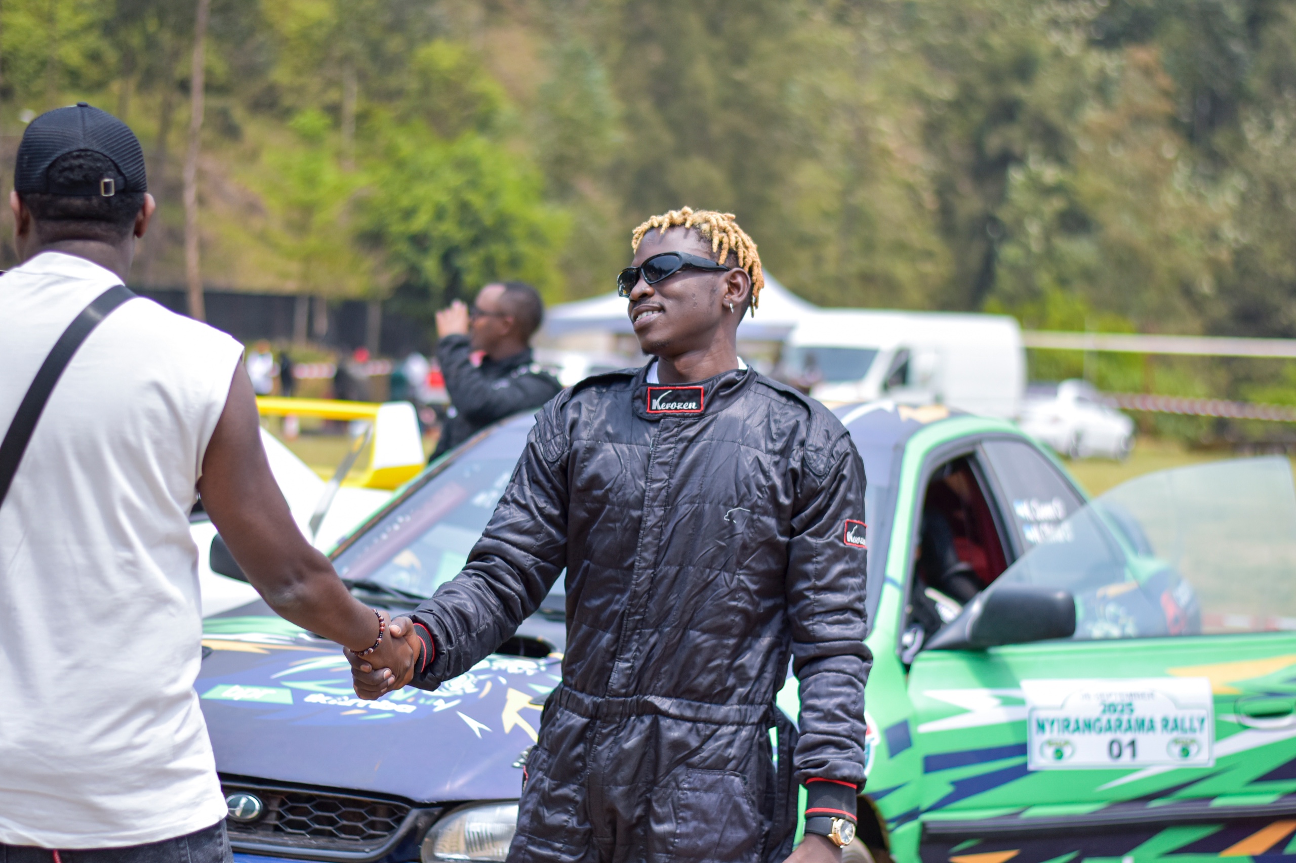 Umuhanzi Ish Kevin na we ari mu barushanwaga gutwara imodoka