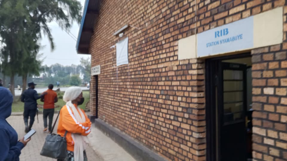 Ahagana hirya: Inzego z