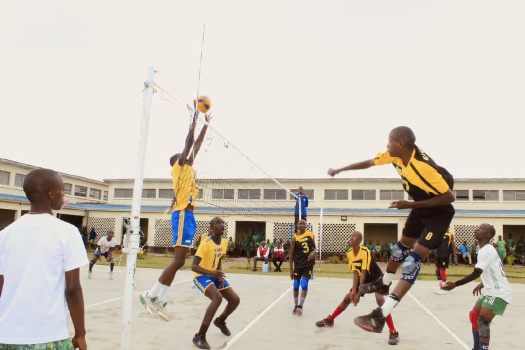 Mu bahungu amakipe ya College Christ Roi de Nyanza na GSO Butare ni yo ageze ku mukino wa nyuma mu marushanwa ya Isonga mu mukino wa Volleyball