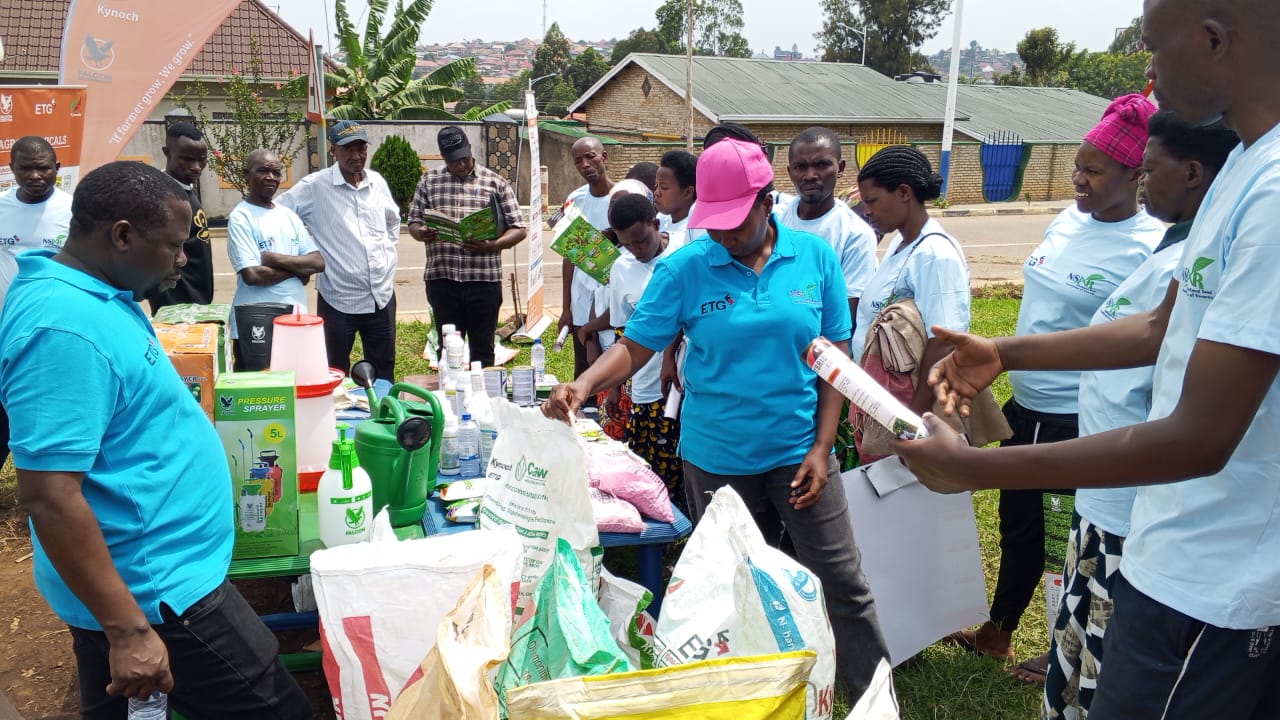Abahinzi bamurikiwe imbuto, imiti n