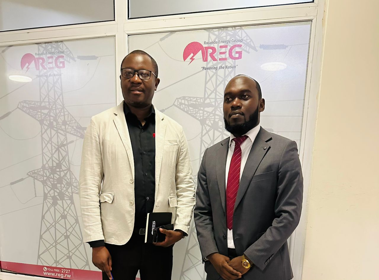 Janvier Kabananiye(i Bumoso) na Lambert Gahungu