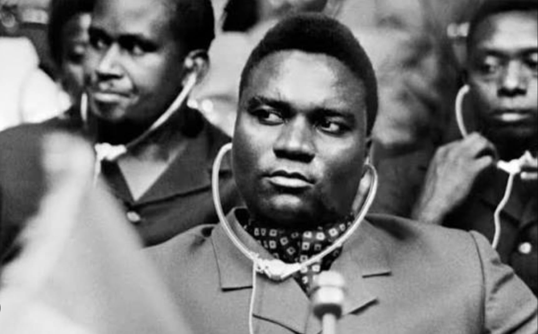 Habyarimana Juvenal(imbere), Nsekalije Aloys na Ntibitura Bonaventure, i bumoso n’i buryo