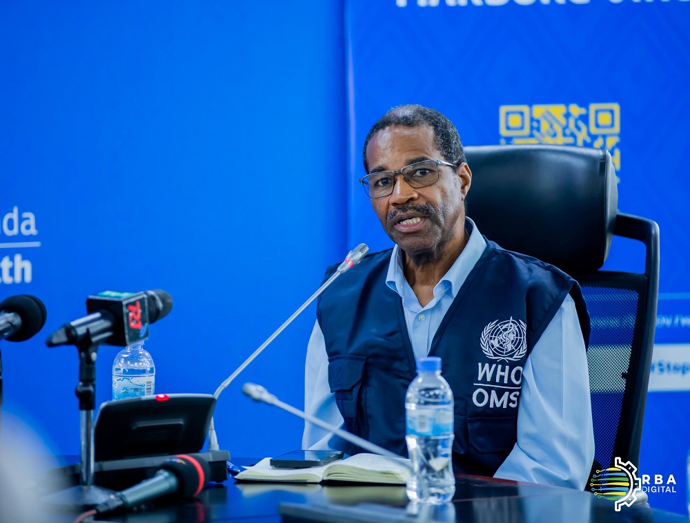 Umuyobozi wa OMS mu Rwanda, Dr Brian Chirombo, yavuze ko guhagarika ingendo n'ibikorwa by'ubucuruzi n'u Rwanda atari ingenzi mu guhashya Marburg