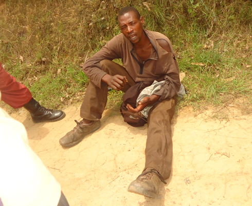 Bizimana Jean Bosco yafashwe atera amabuye hejuru y