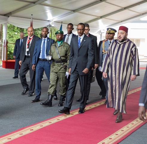 Yakiranywe Urugwiro n'Icyubahiro gikomeye