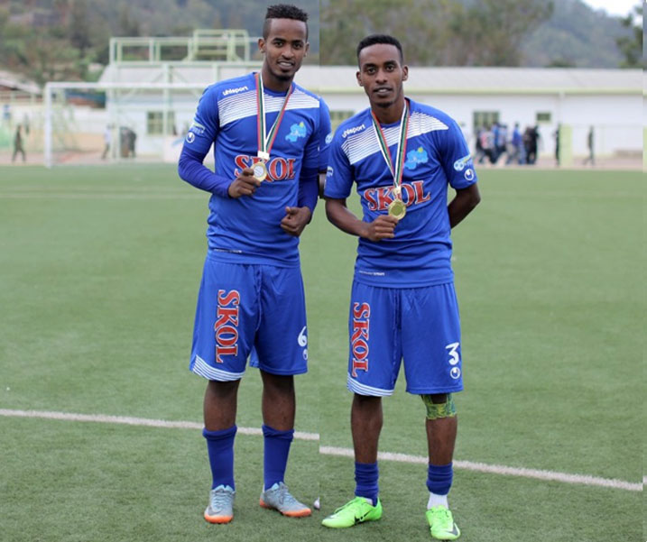 Yannnick Mukunzi na Rutanga Eric barekuwe nyuma yo gutanga amakuru ku mutoza wabo Karekezi 