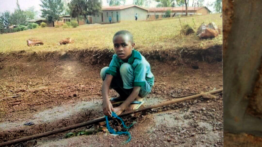 Rukundo Yasiri yafotowe asana iryo tiyo ryari ryatobotse