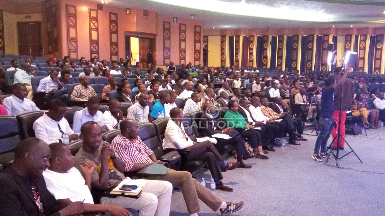 Urubyiruko rwitabiriye iyi nama