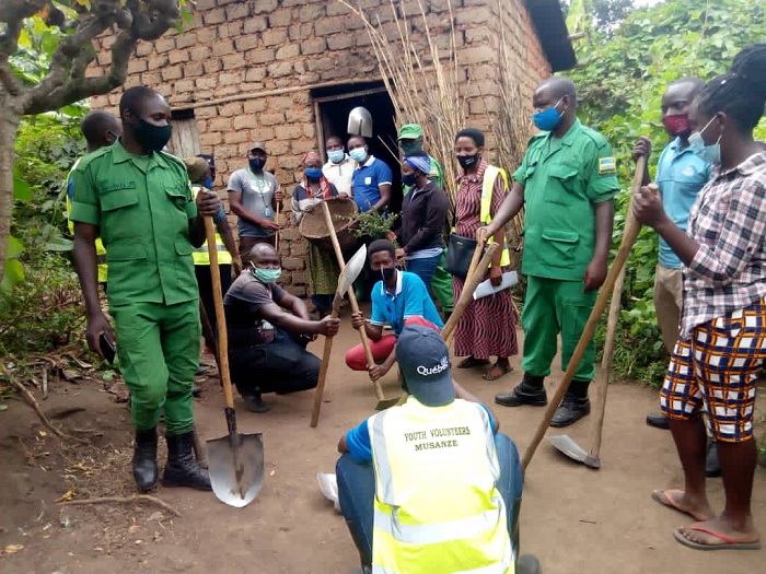 Inzego z'umutekano mu Karere ka Musanze nazo zifatanyije n'urwo rubyiruko