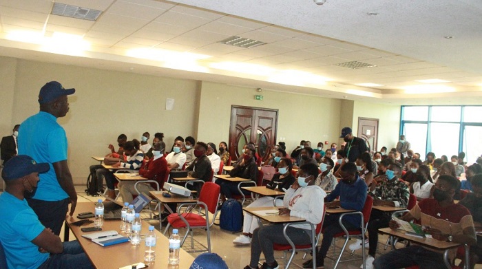 Urubyiryuko rwiga muri za kaminuza rwasobanuriwe amahirwe ari mu kwiga amasomo yongera ubunyamwuga mu ibaruramari